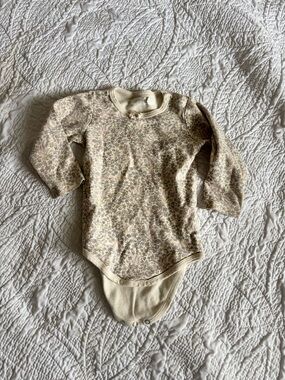 Jamie Kay Cream Floral Long-Sleeve Baby Bodysuit with Taupe Print